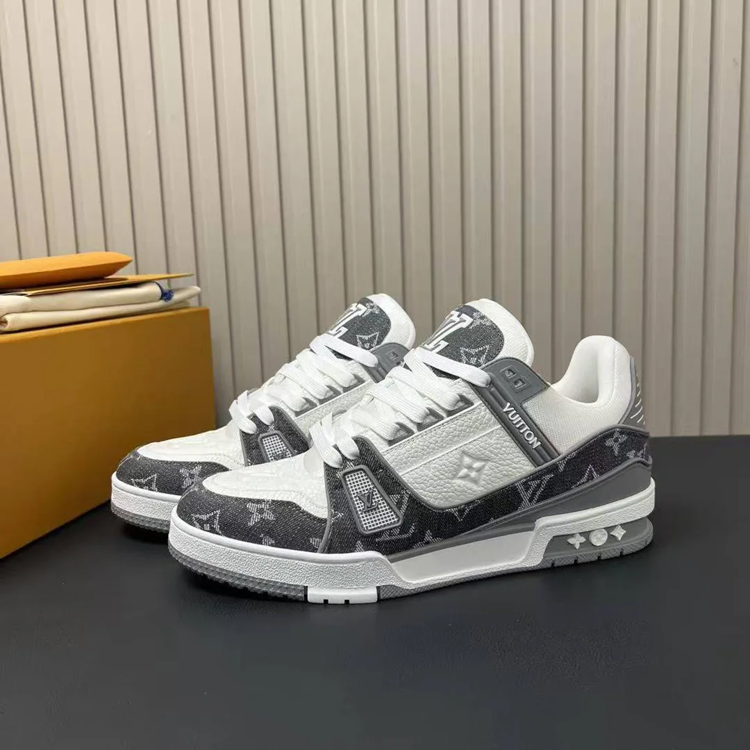 1ADF56 L.V Trainer Sneaker Monogram Denim Monogram-embossed Grained Calf Leather
