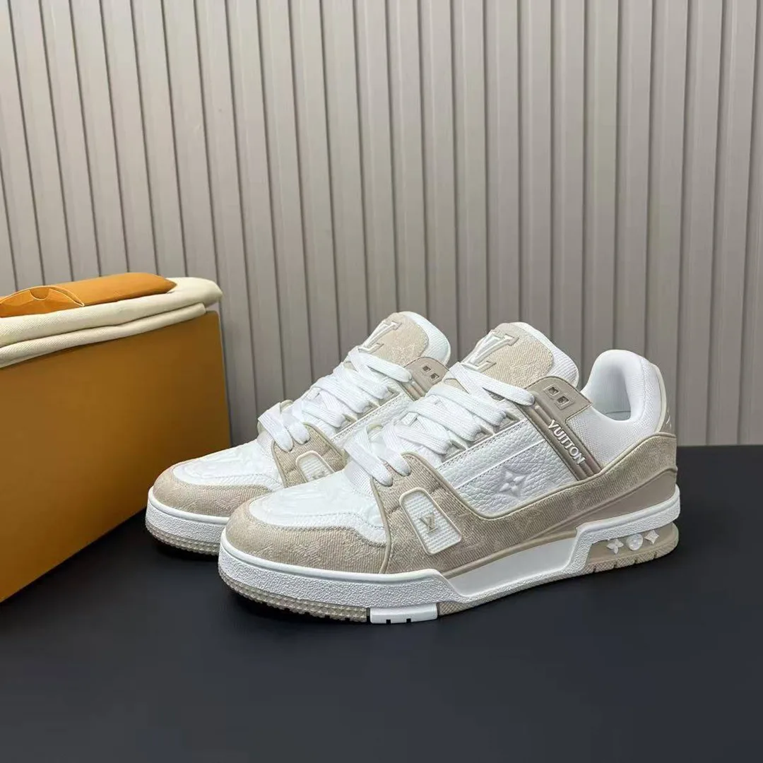 1AIKMK L.V Trainer Sneaker Monogram Denim Monogram-embossed Grained Calf Leather