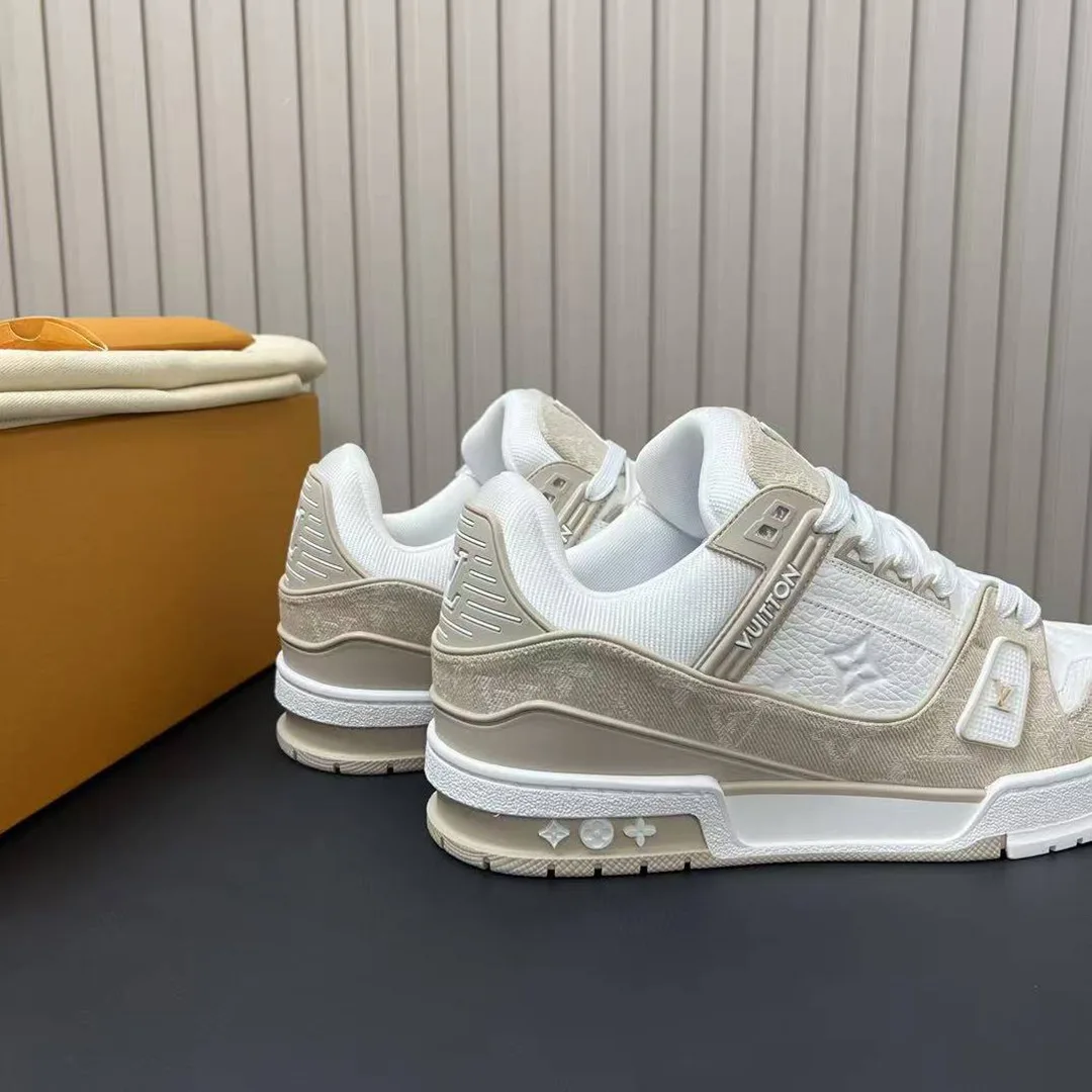 1AIKMK L.V Trainer Sneaker Monogram Denim Monogram-embossed Grained Calf Leather