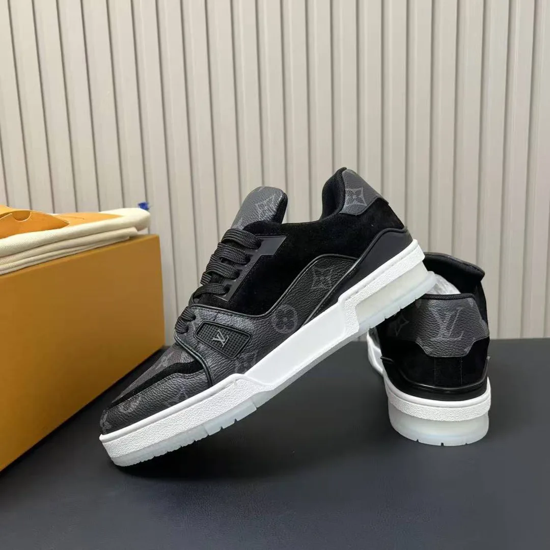 1A8PU9 L.V Trainer Sneaker Monogram Eclipse Canvas
