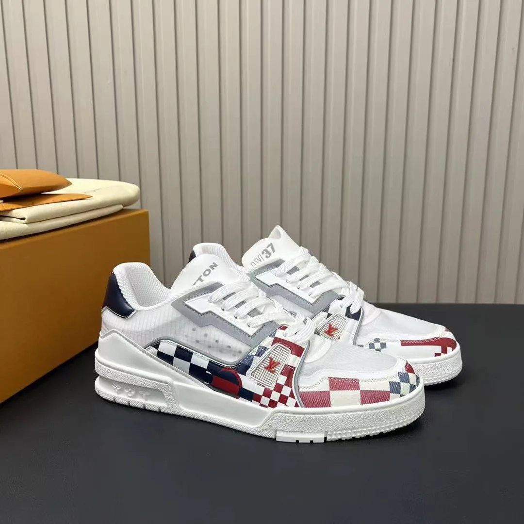 1AD6UF L.V Trainer Sneaker Mix of Technical Materials