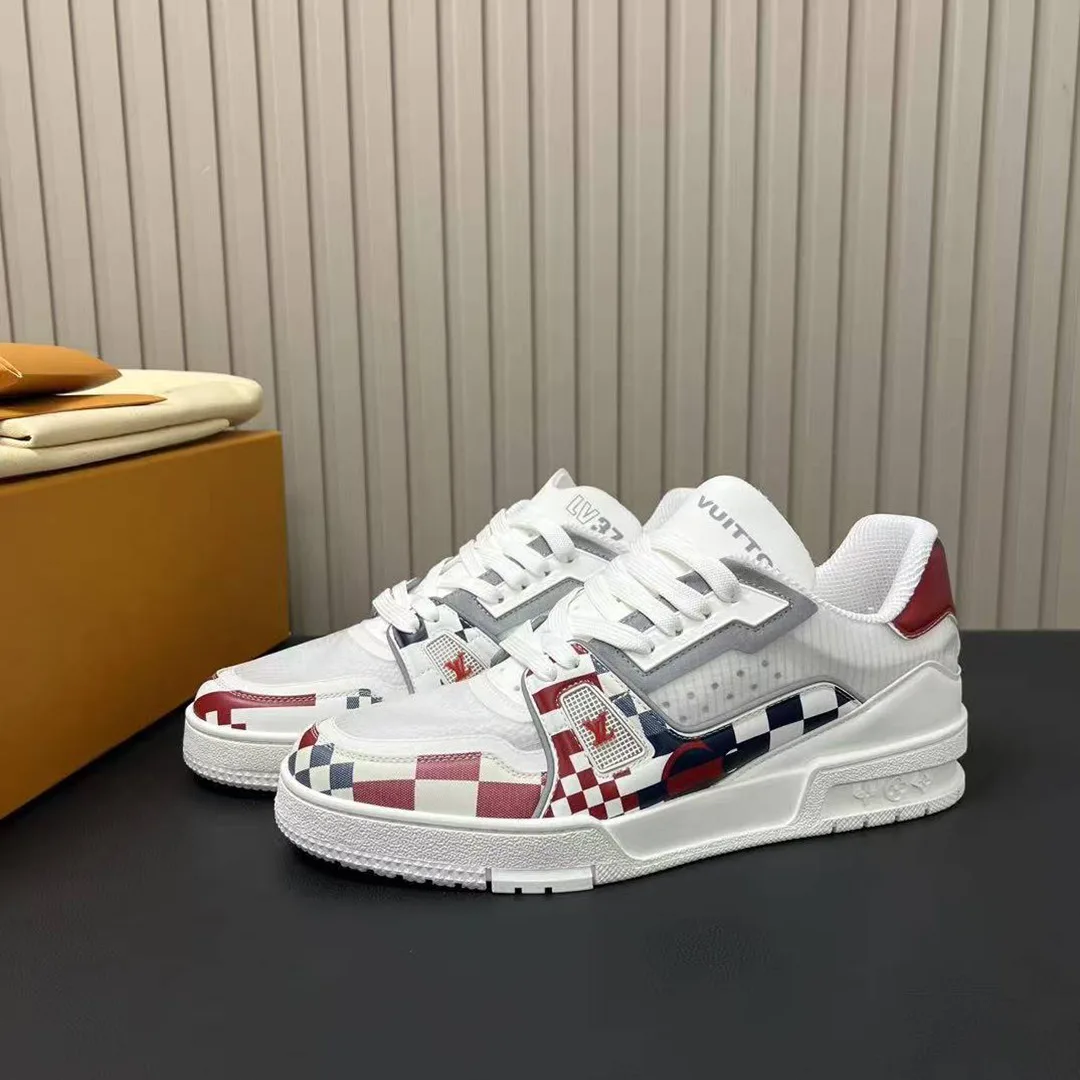 1AD6UF L.V Trainer Sneaker Mix of Technical Materials