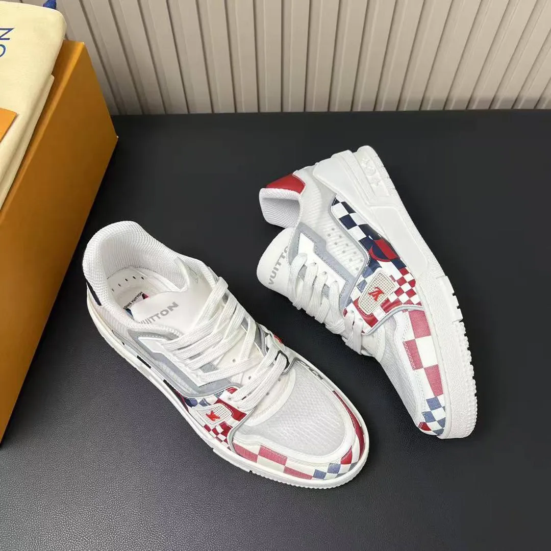 1AD6UF L.V Trainer Sneaker Mix of Technical Materials