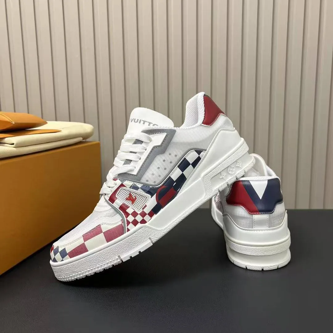 1AD6UF L.V Trainer Sneaker Mix of Technical Materials