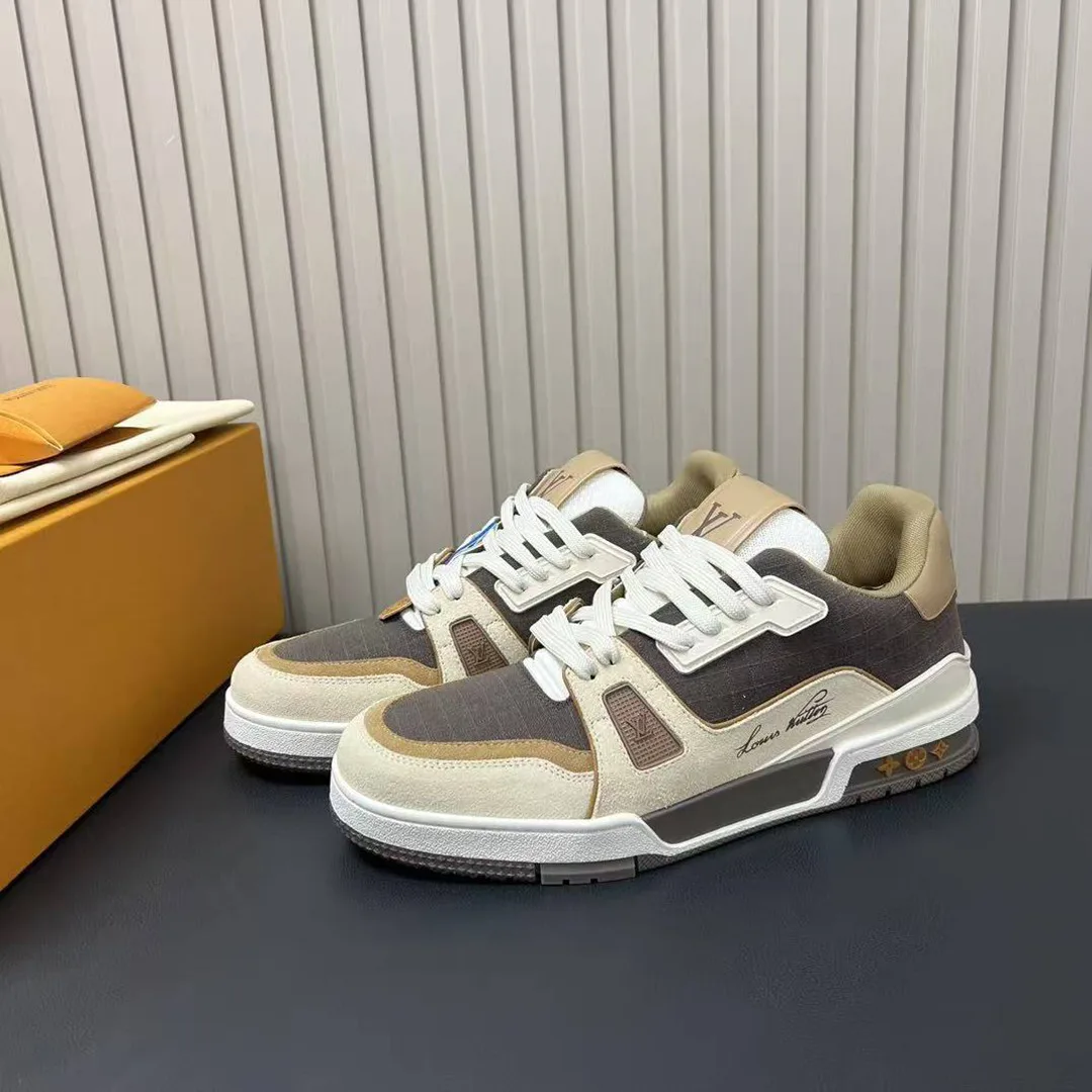 1AHTFN L.V Trainer Outdoor Sneaker Mix of Materials