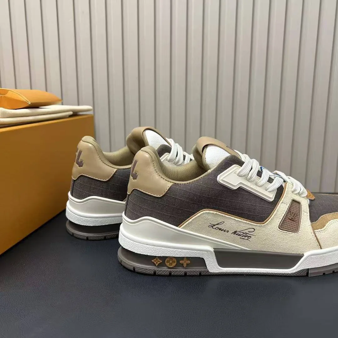 1AHTFN L.V Trainer Outdoor Sneaker Mix of Materials