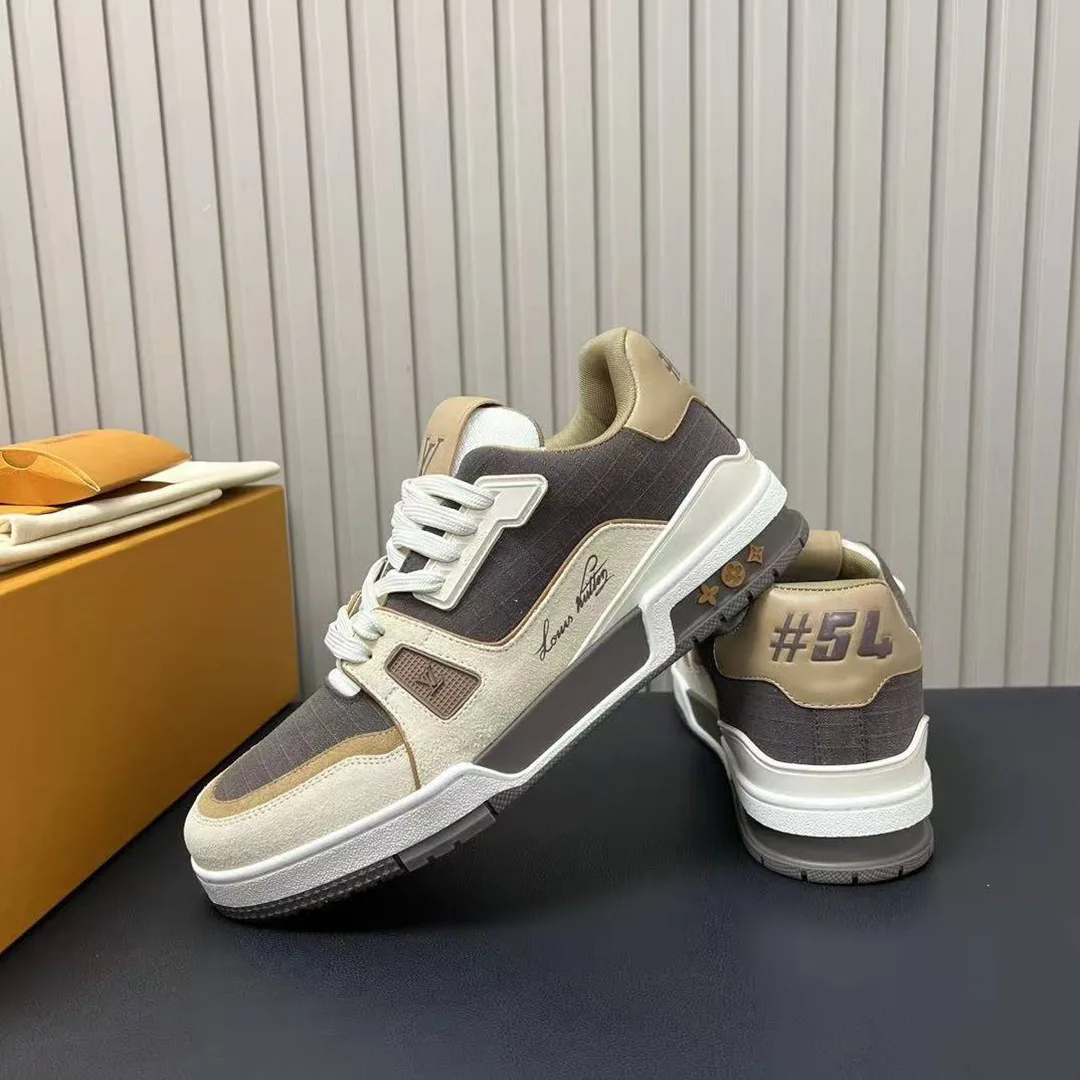 1AHTFN L.V Trainer Outdoor Sneaker Mix of Materials