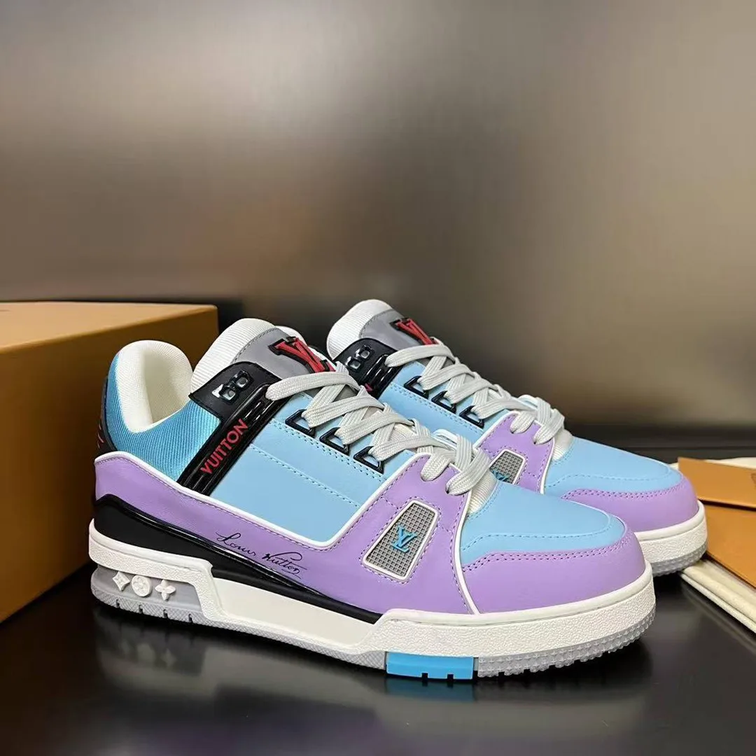 1ACFLU L.V Trainer Sneaker Vintage-effect Calf Leather