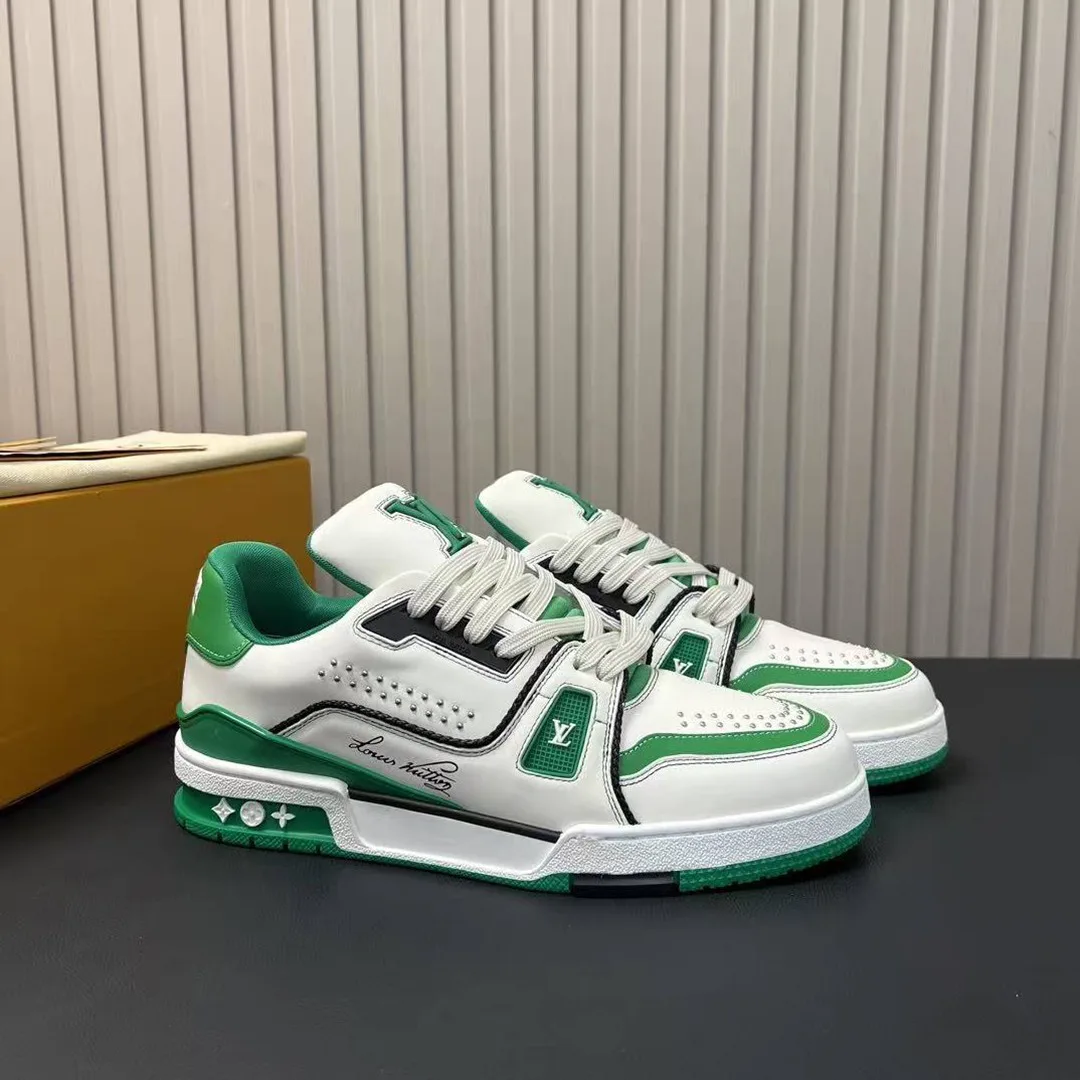 1AD7KN L.V Trainer Sneaker Grained Calf Leather