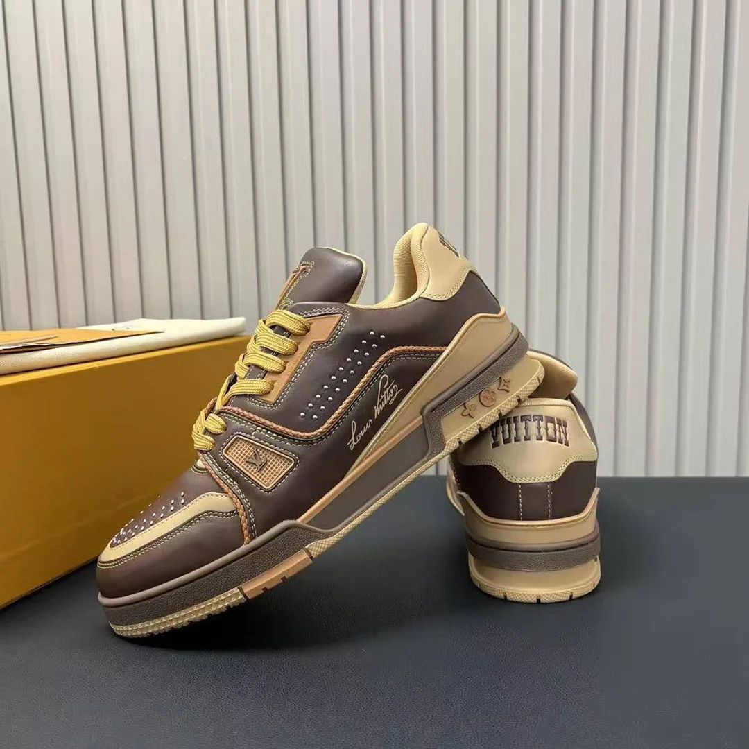 1AD7L6 L.V Trainer Sneaker Grained Calf Leather