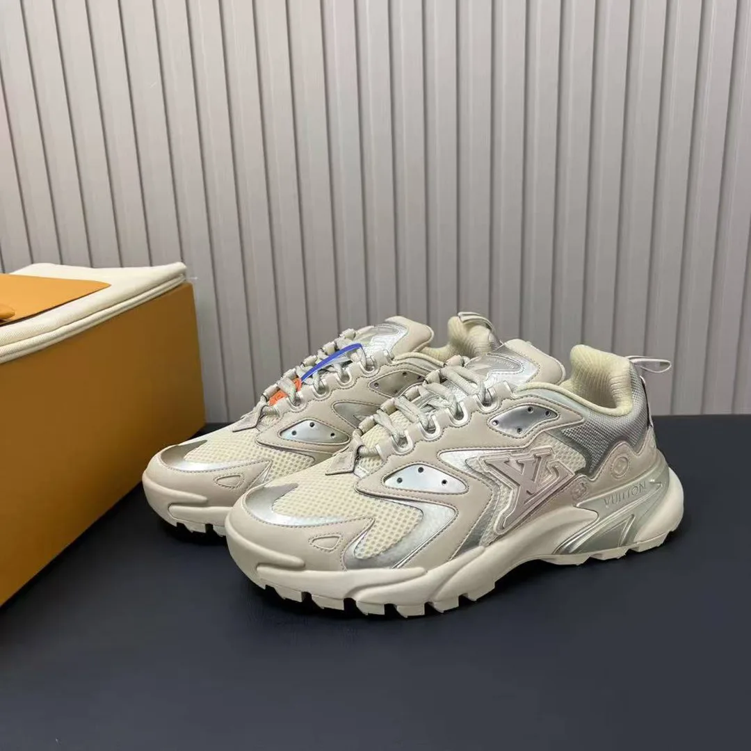 1AINUP L.V Runner Tatic Sneaker Mix of Materials