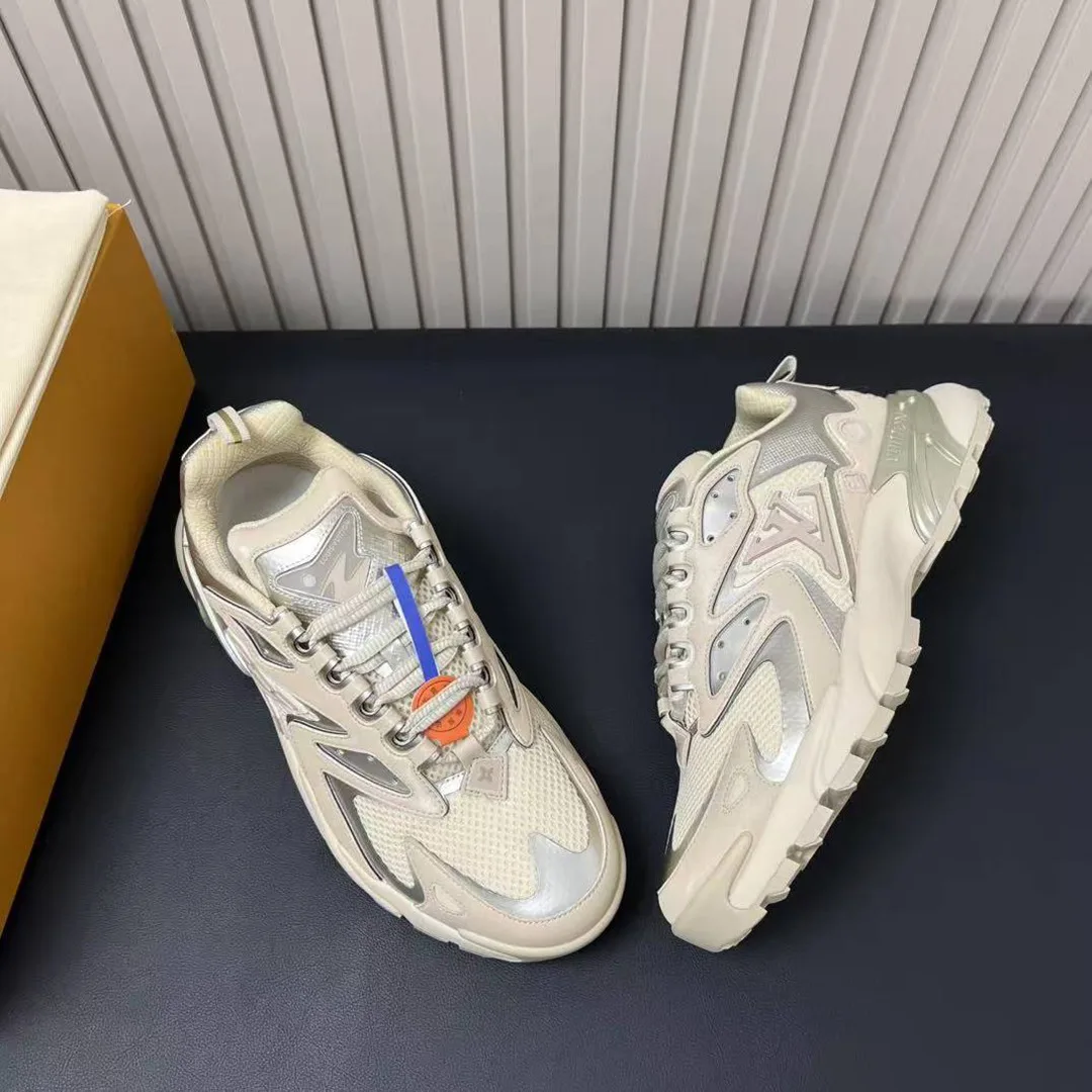 1AINUP L.V Runner Tatic Sneaker Mix of Materials