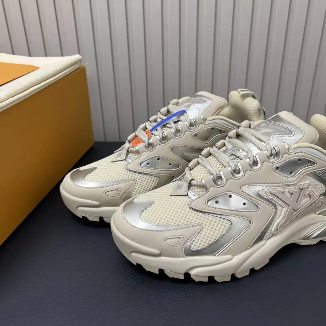 1AINUP L.V Runner Tatic Sneaker Mix of Materials