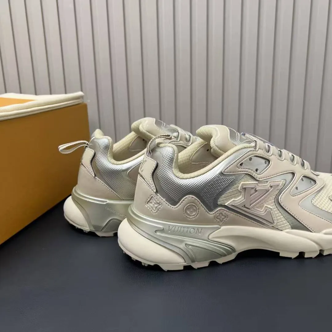 1AINUP L.V Runner Tatic Sneaker Mix of Materials
