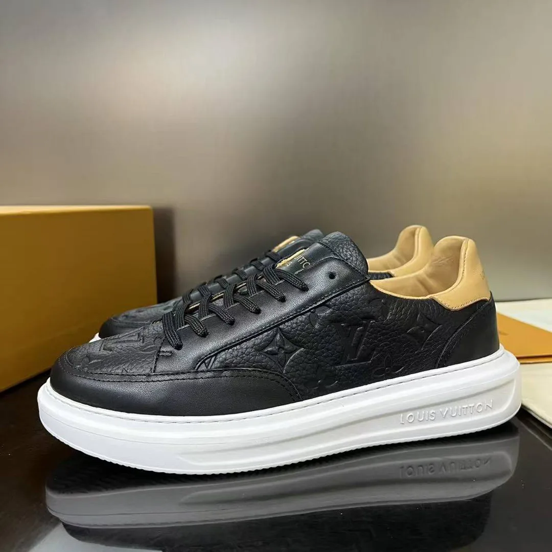 1A8V43 Beverly Hills Sneaker Monogram-embossed Grained Calf Leather