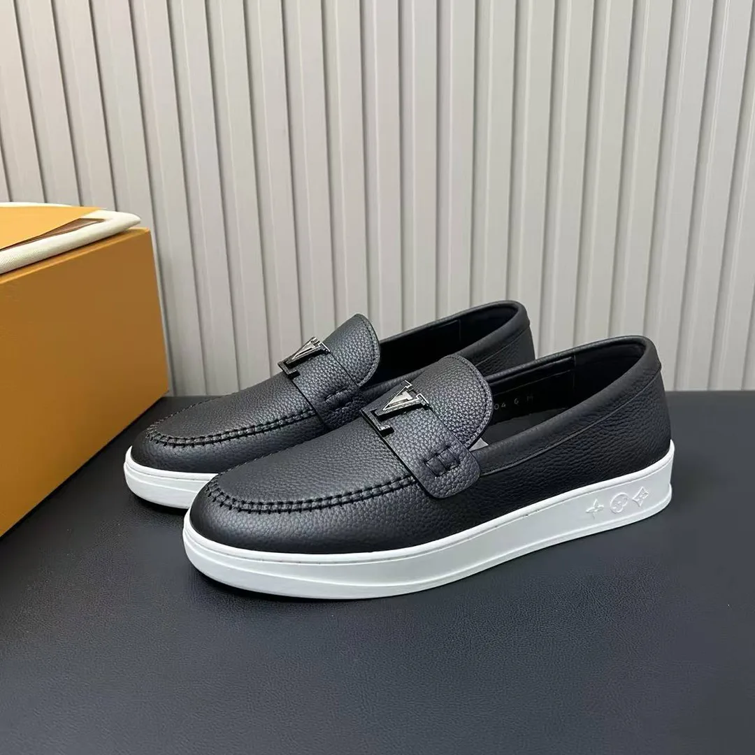 1AGSJ8 L.V Resort Loafer Grained Calf Leather