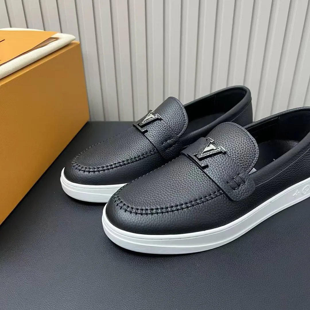 1AGSJ8 L.V Resort Loafer Grained Calf Leather