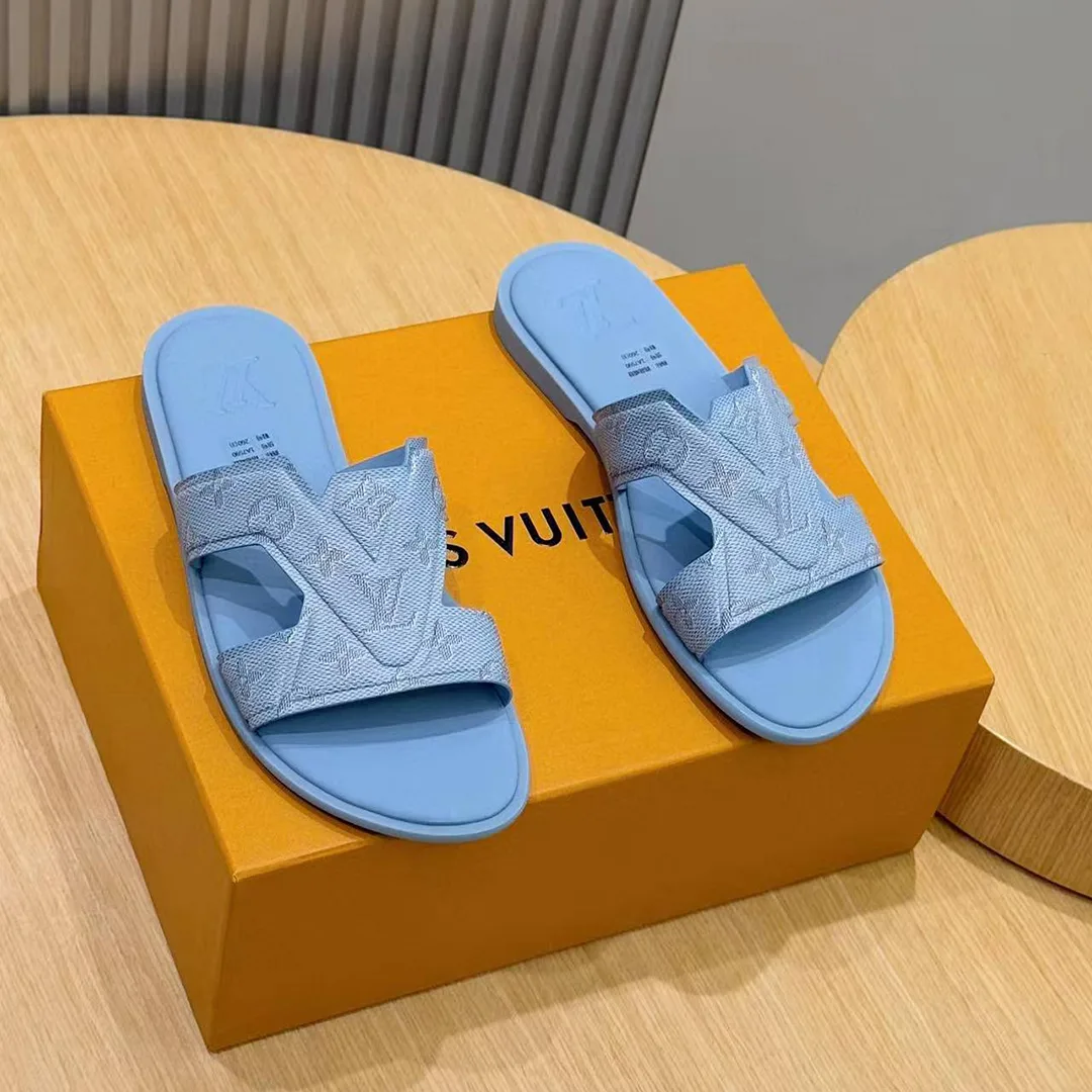 1AHSDR L.V Oasis Mule Monogram Grained Calf Leather