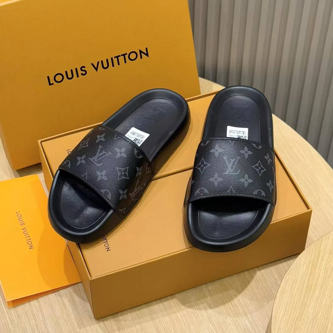 1AANNM L.V Waterfront Mule Monogram Rubber