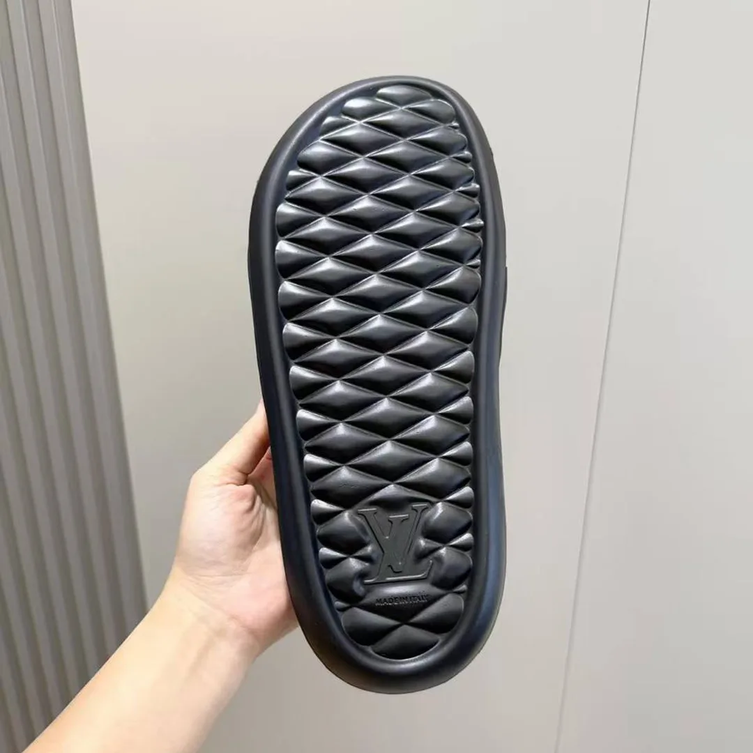 1AANNM L.V Waterfront Mule Monogram Rubber