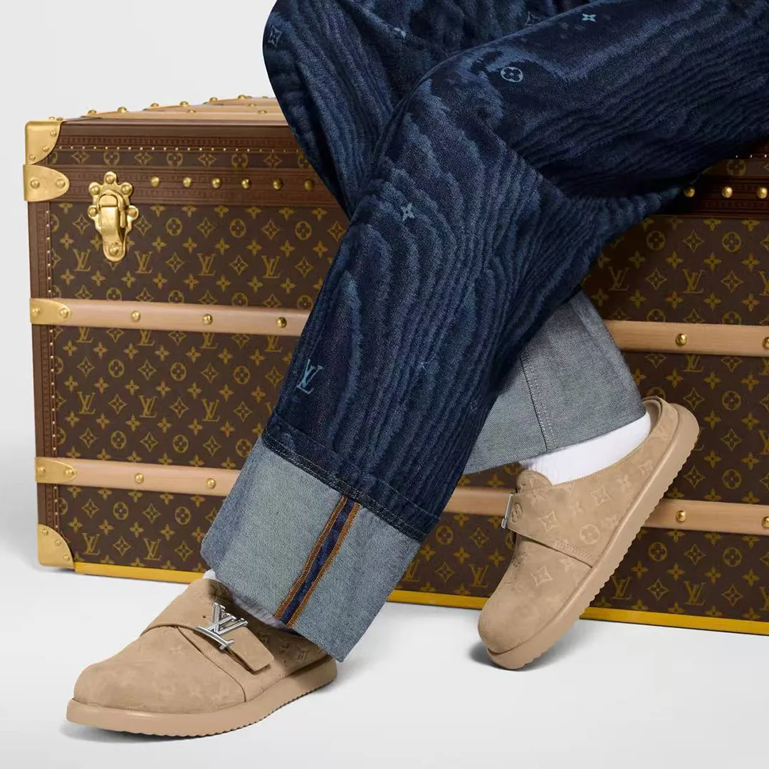 1AHQR3 Easy Mule Monogram-embossed Suede Calf Leather