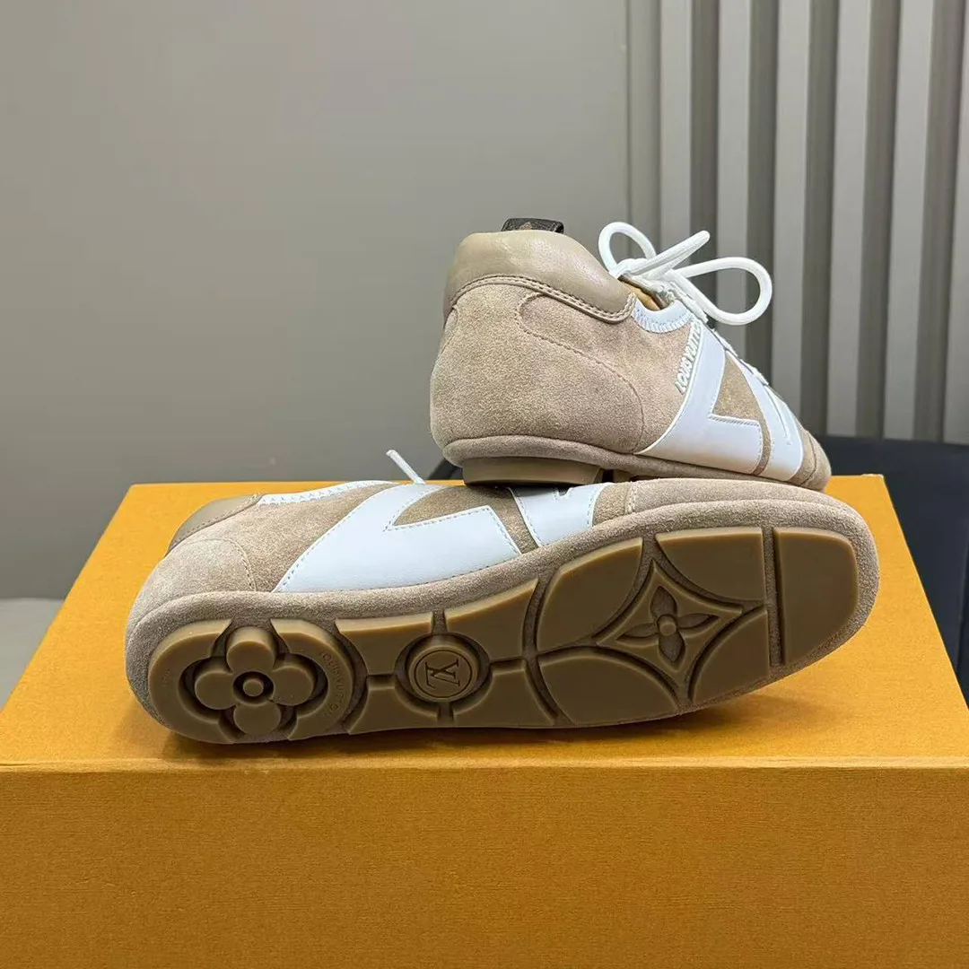 1AHNFA L.V Sneakerina Suede Calf Leather
