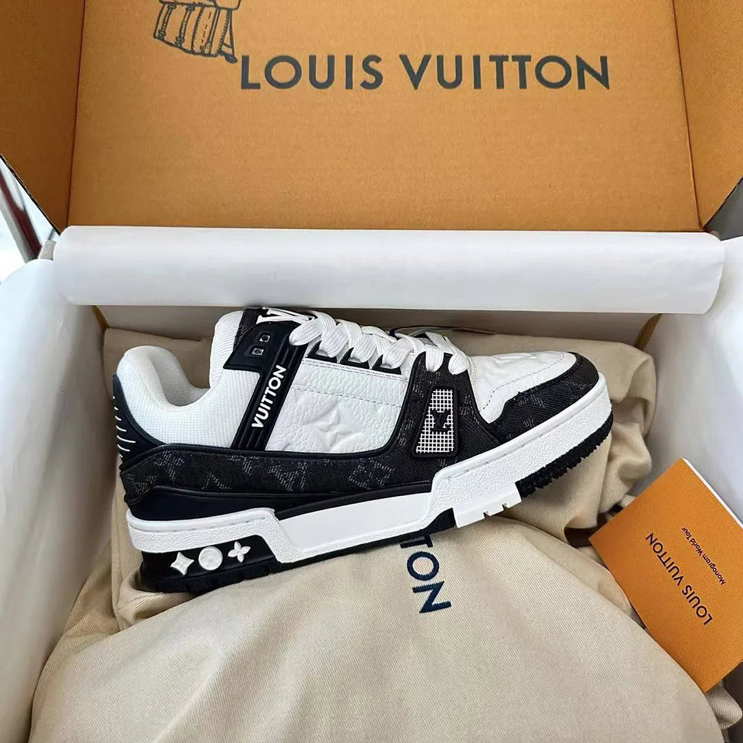1AC2A7 L.V Trainer Sneaker Calf Leather and Monogram Denim