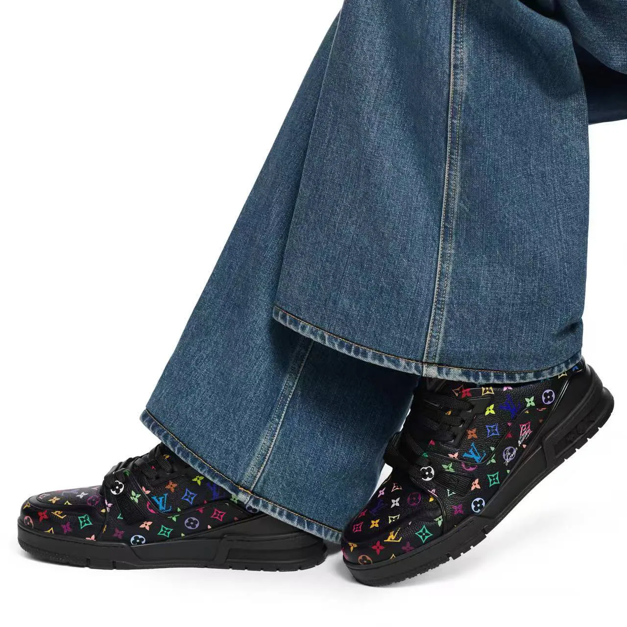 1AGZE3 L.V x TM L.V Trainer Sneaker Murakami Multicolored Monogram Grained Calf Leather