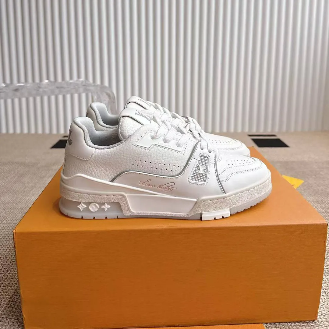 1ACP1N L.V Trainer Sneaker Monogram Grained Calf Leather