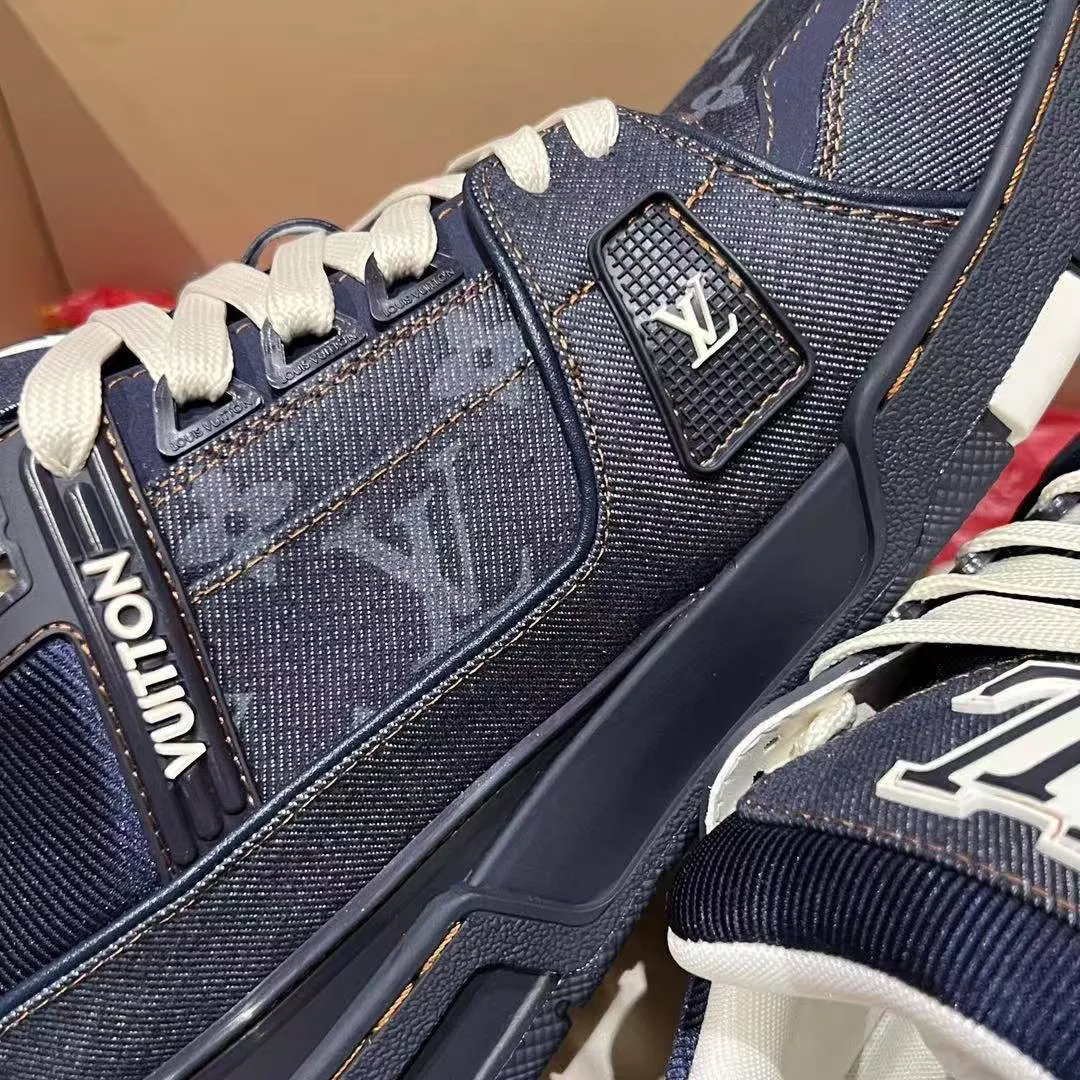 1AHWPR L.V Trainer Sneaker Calf Leather and Monogram Denim