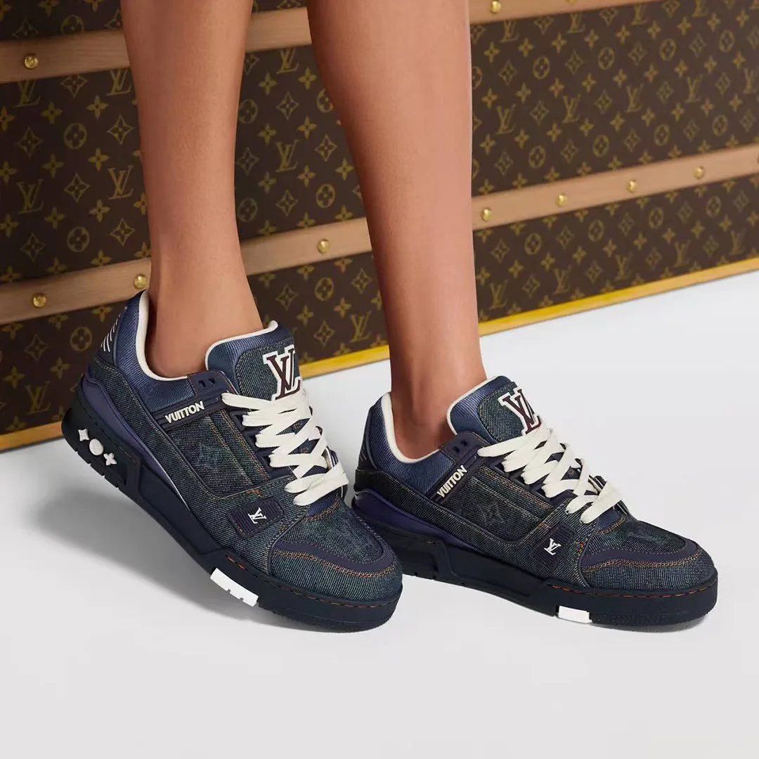 1AHWPR L.V Trainer Sneaker Calf Leather and Monogram Denim