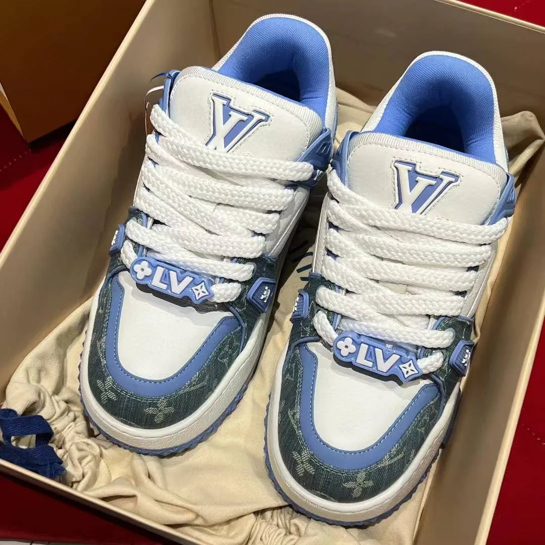 1AGZC4 L.V Trainer Maxi Sneaker Monogram Denim