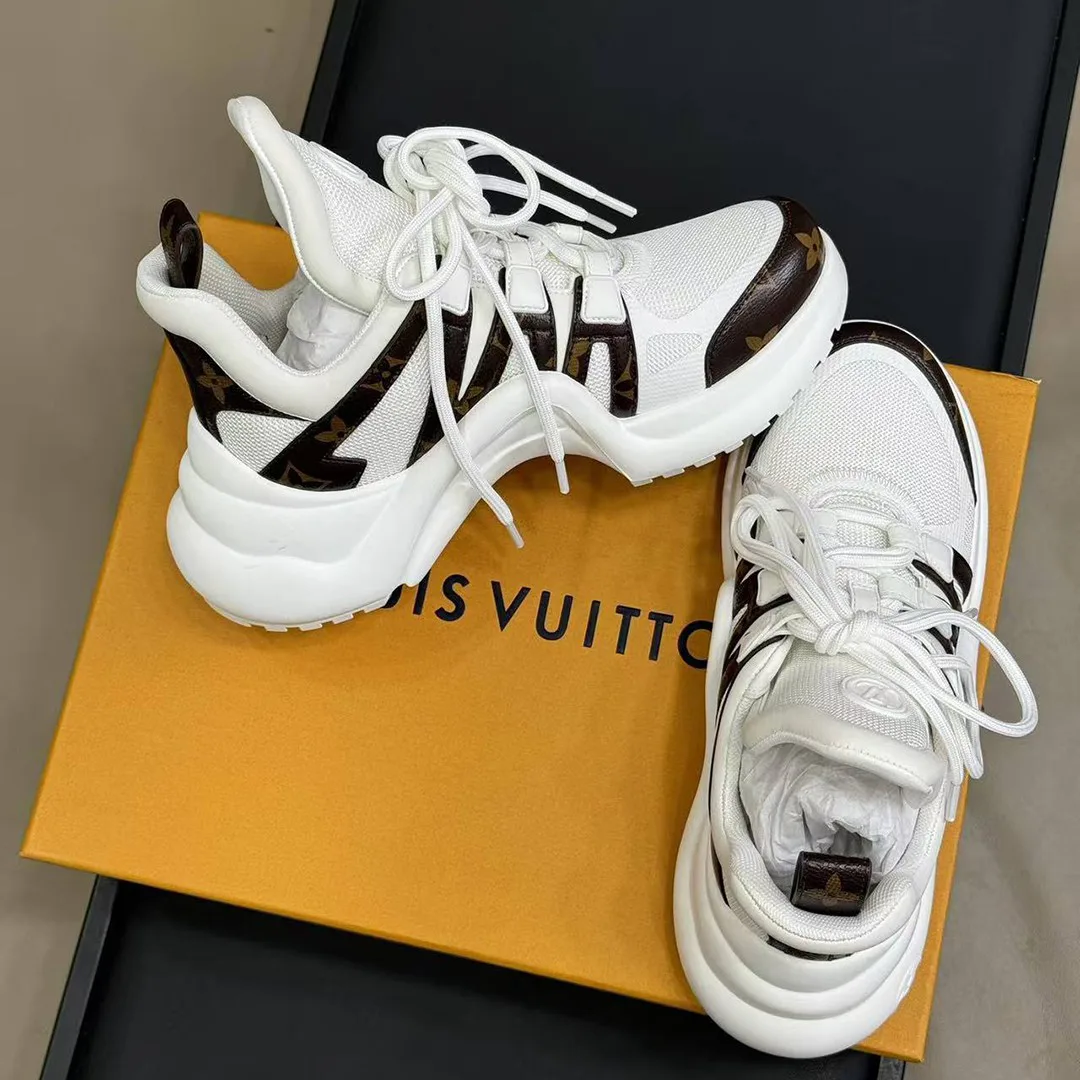 1A43L1 L.V Archlight Sneaker Patent Monogram Canvas and Technical Fabrics