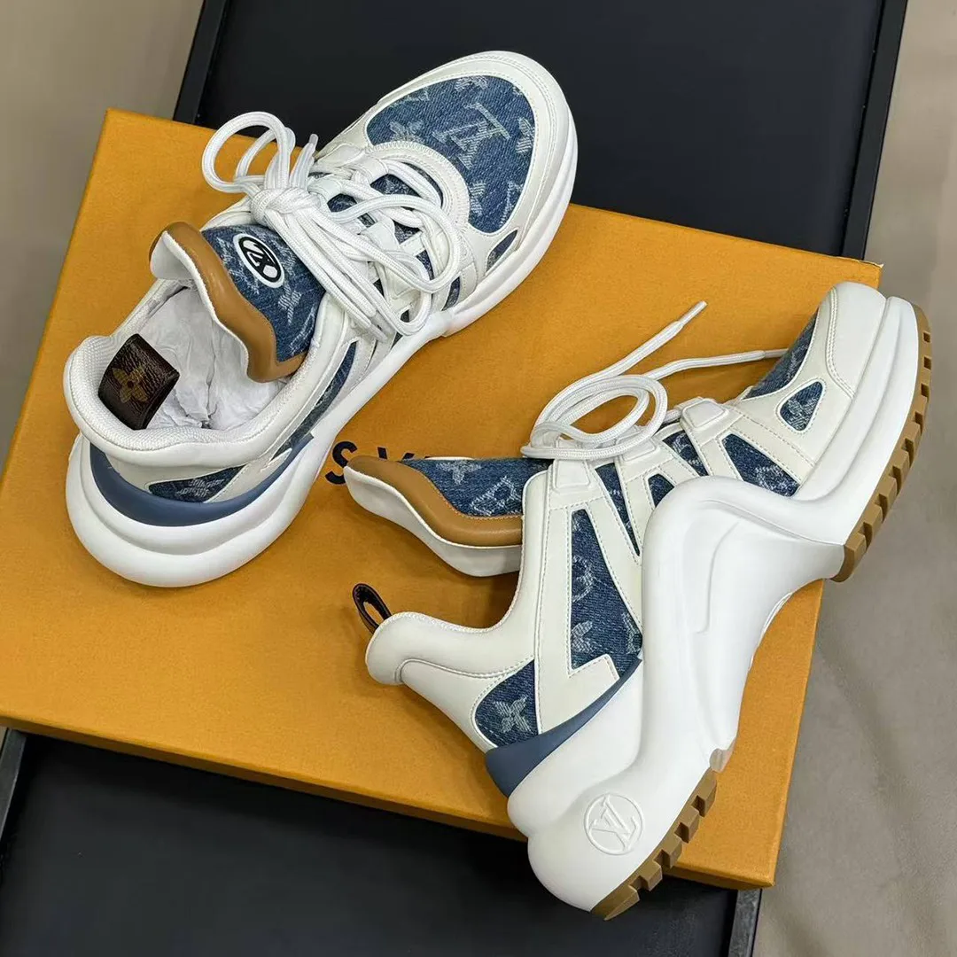 1AHCT5 L.V Archlight Sneaker Monogram Denim