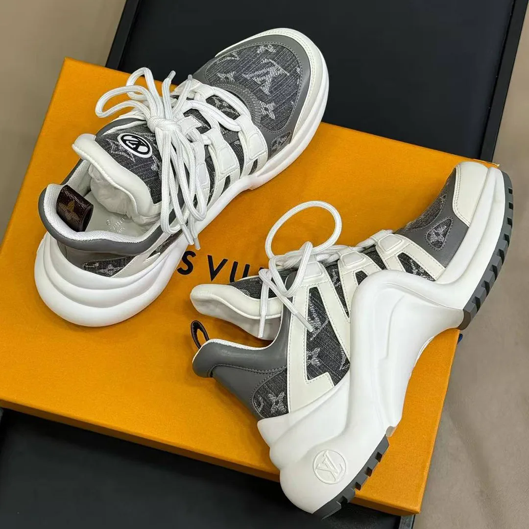 1AGVA6 L.V Archlight Sneaker Monogram Denim