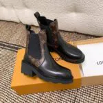 1AIEJ5 Beaubourg Chelsea Ankle Boot Plain Calf Leather Monogram Canvas - 1AHOEP 1 1AIEJ5 Beaubourg Chelsea Ankle Boot Plain Calf Leather Monogram Canvas