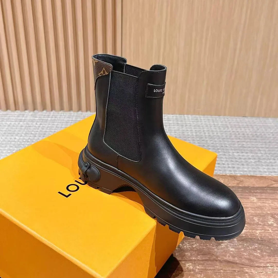 1AICWO Squad Chelsea Ankle Boot Plain Calf Leather Monogram Canvas