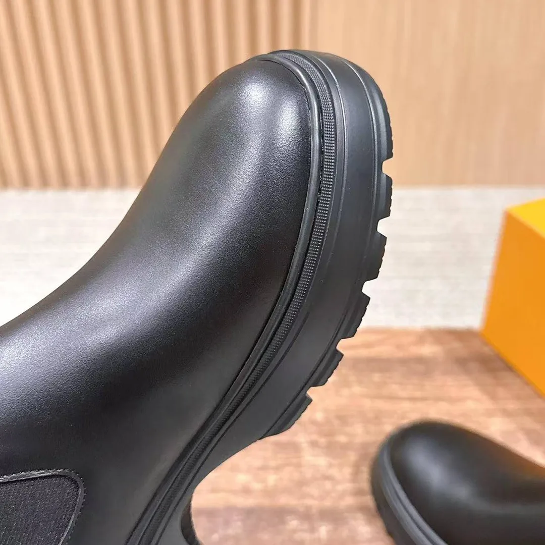 1AICWO Squad Chelsea Ankle Boot Plain Calf Leather Monogram Canvas
