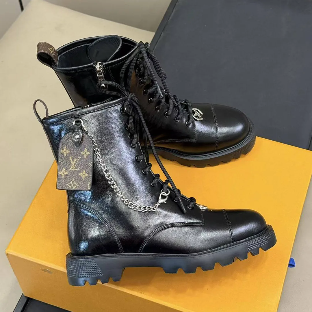 1AIBSZ District Ranger Ankle Boot Plain Calf Leather