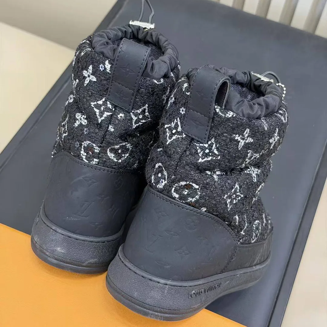 1AIVAB L.V Cloud Ankle Boot Sneaker Monogram Tweed