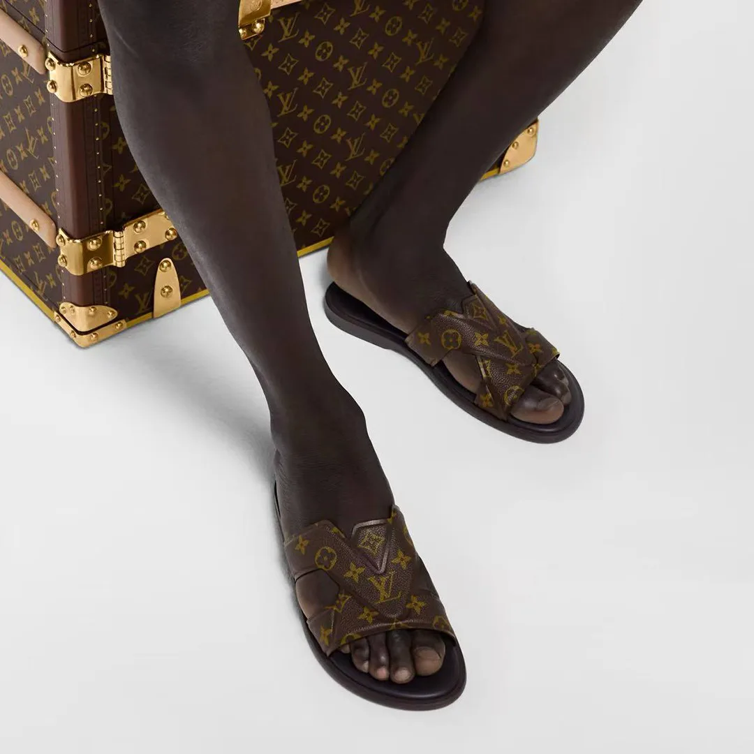 1ACRQ6 L.V Oasis Mule Monogram Ebene Grained Calf Leather