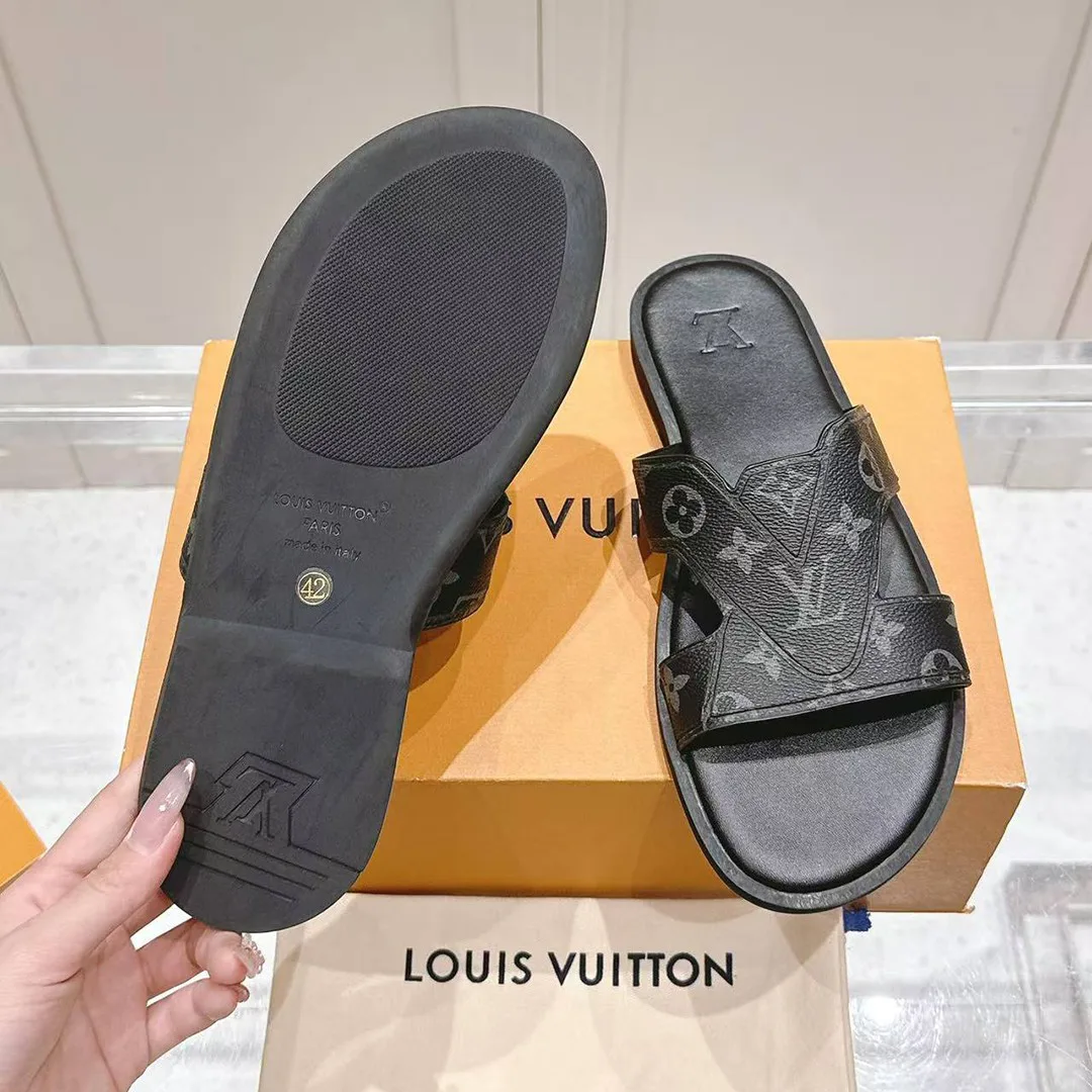 1ACRPQ L.V Oasis Mule Monogram Eclipse Grained Calf Leather