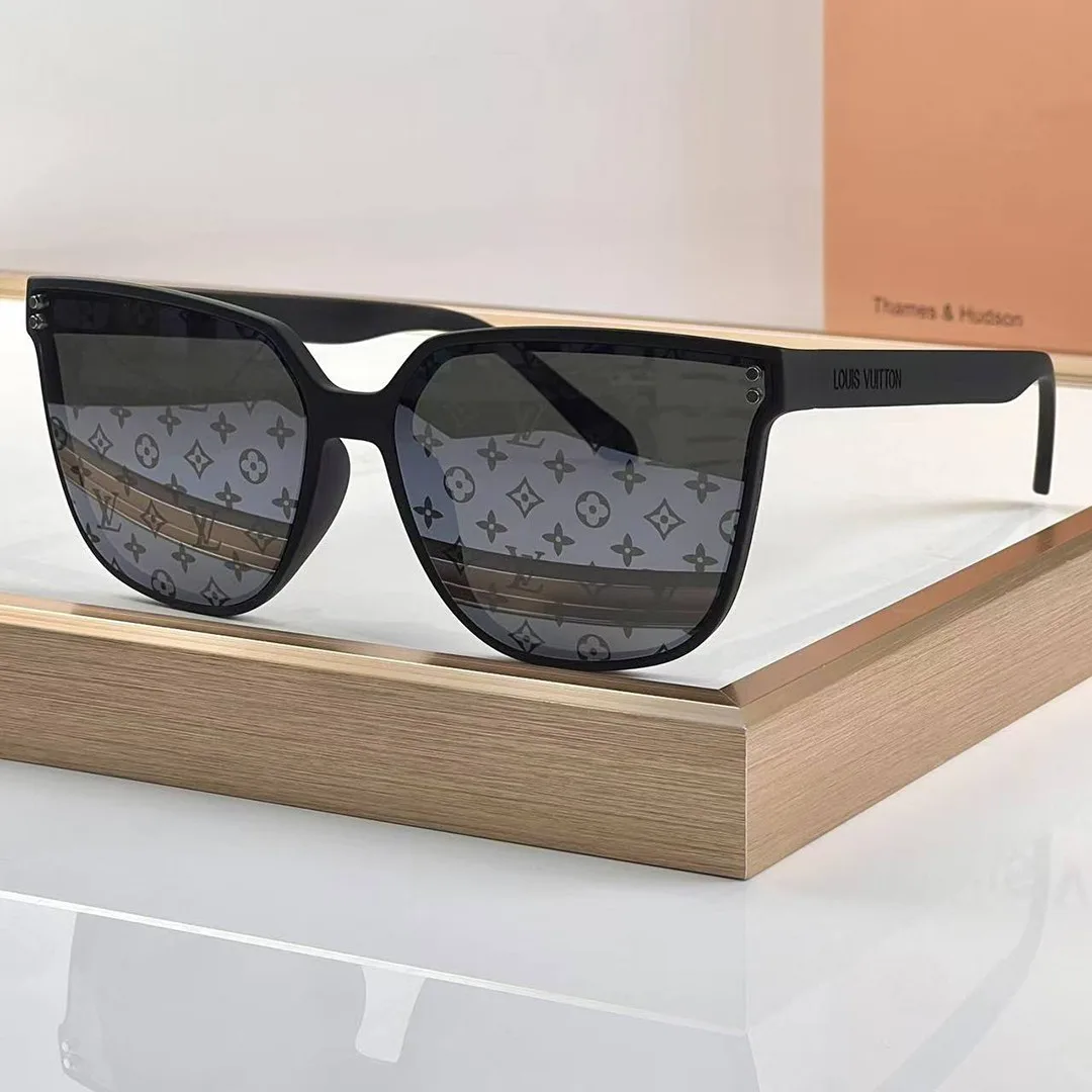Z2975W Waimea Large Square Sunglasses