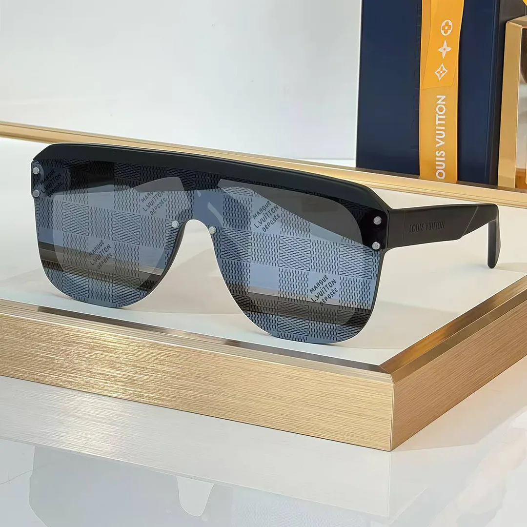 Z2878U Waimea Mask Round Sunglasses Black Lenses with Damoflage Print