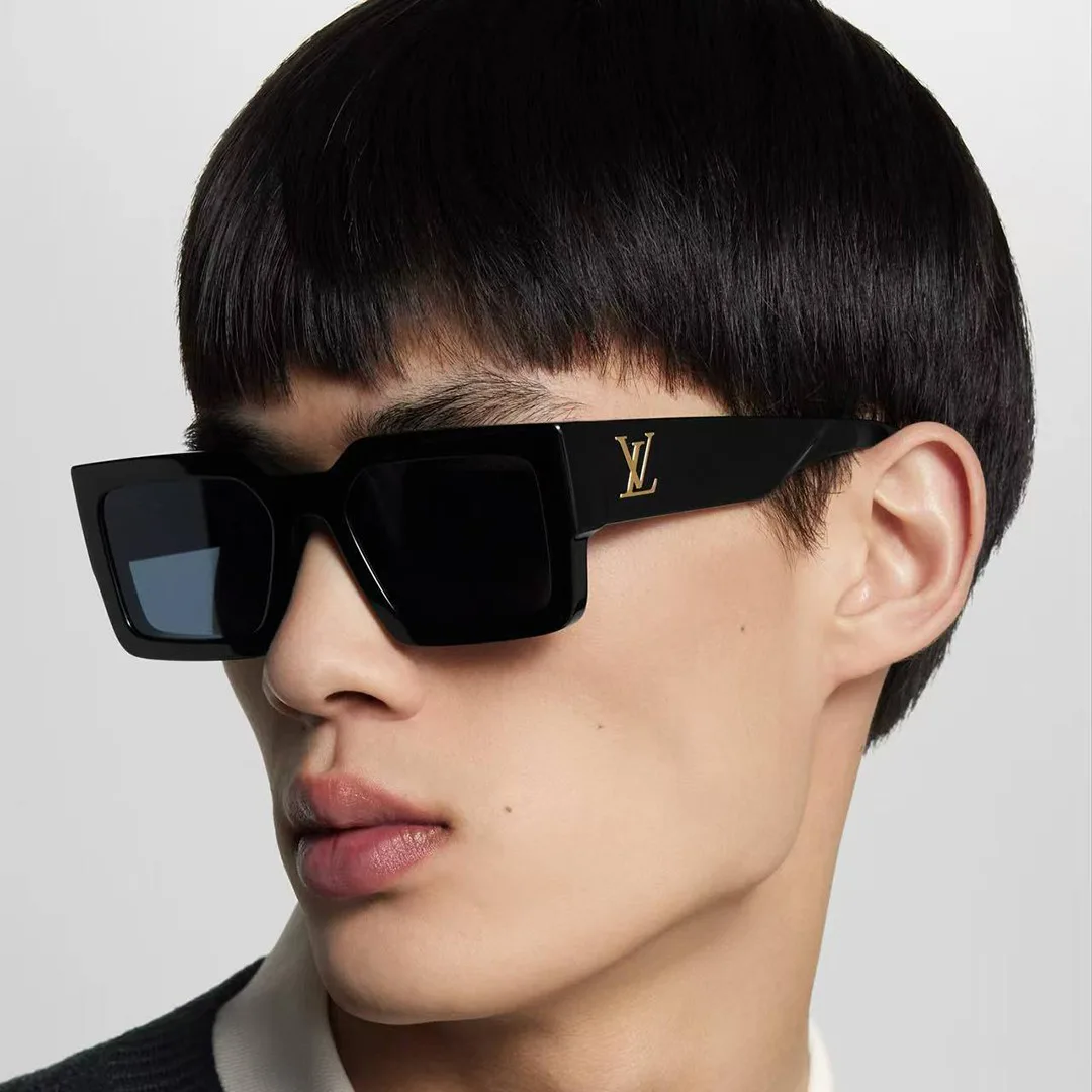 Z1579W Clash Square Sunglasses Black