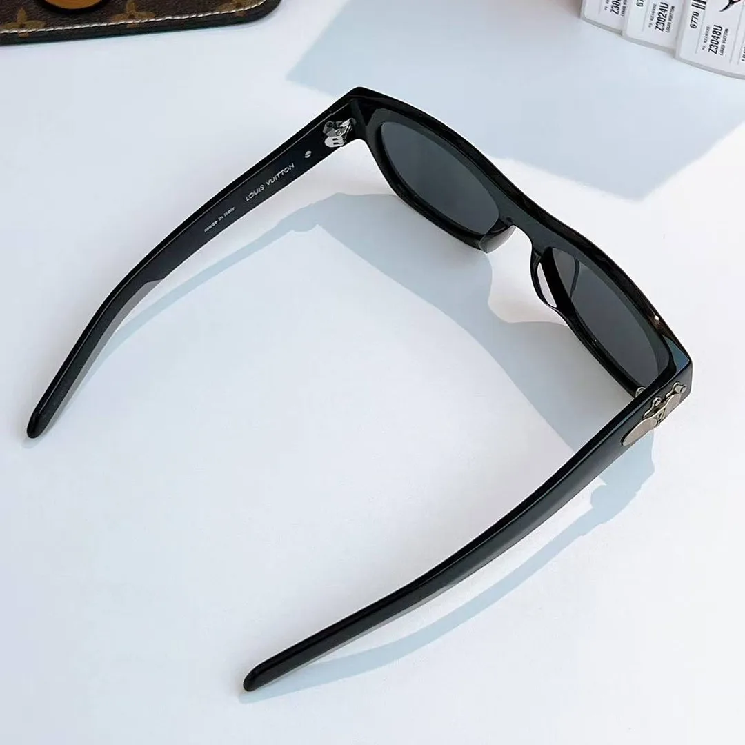 Z3024U Frog Round Square Sunglasses Black