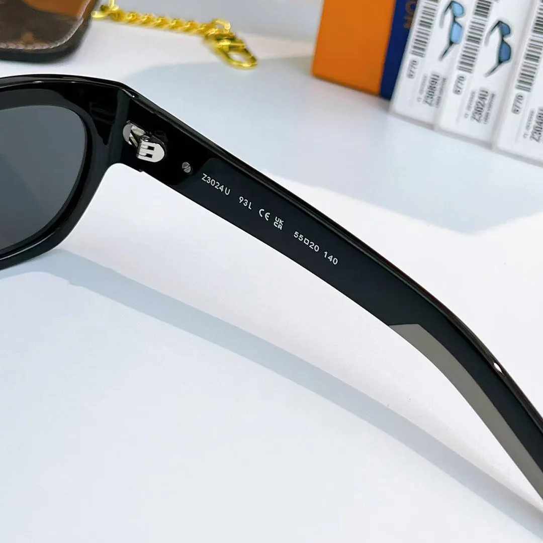 Z3024U Frog Round Square Sunglasses Black