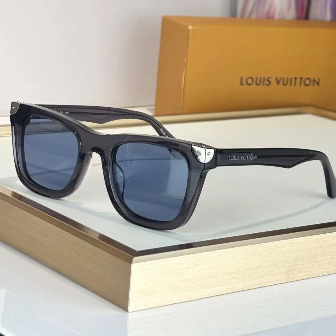 Z3269U Heritage Square Sunglasses Crystal Grey