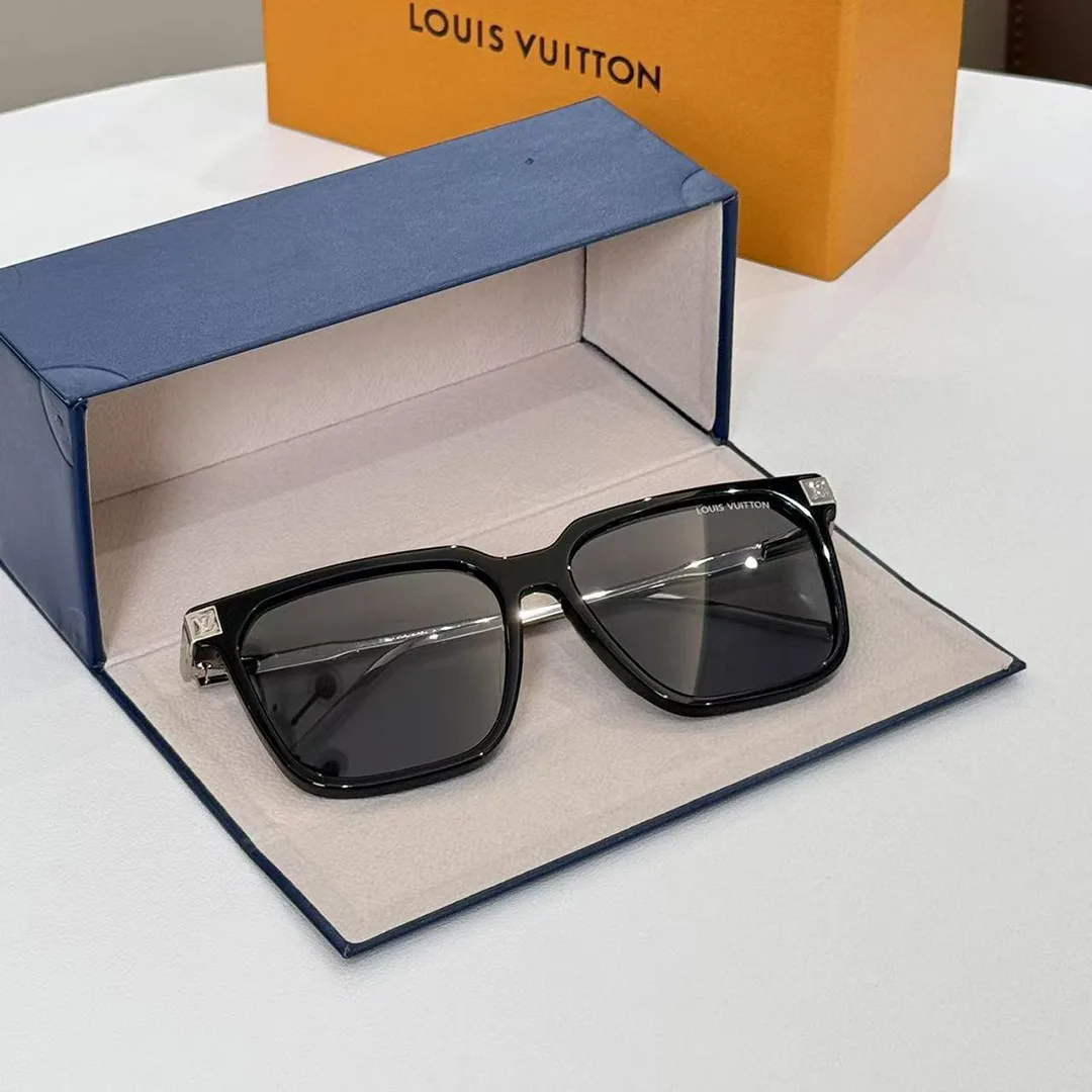 Z1667E Rise Square Sunglasses Nickel Black Lenses