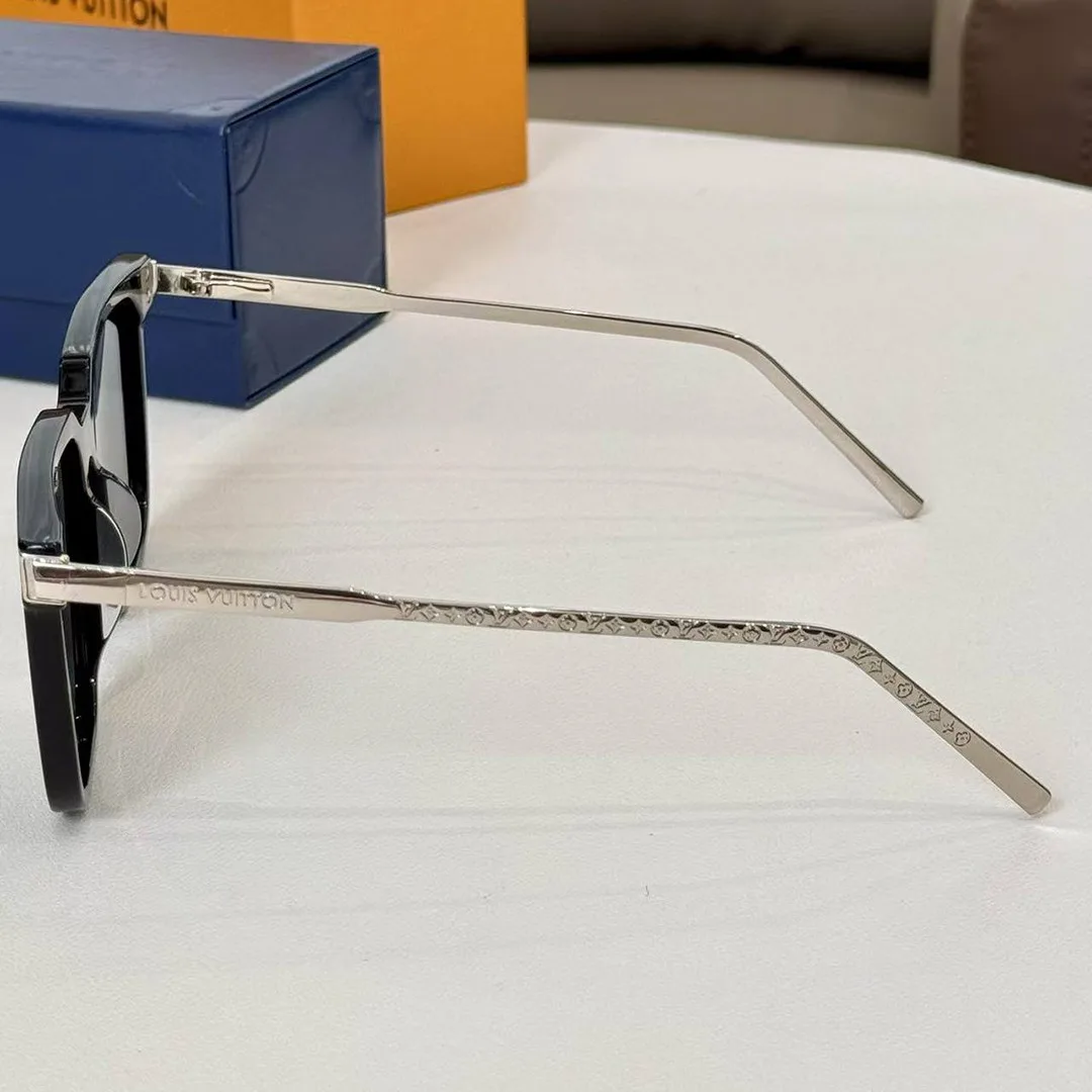 Z1667E Rise Square Sunglasses Nickel Black Lenses